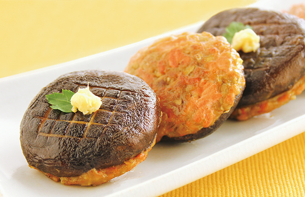 秋の味覚たっぷり!椎茸の秋鮭つみれ詰め