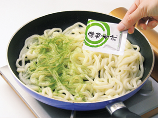 炒める