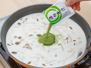 炒める