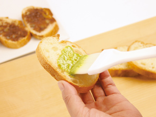 焼く