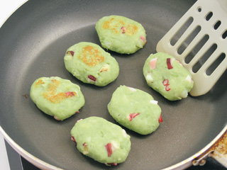 焼く