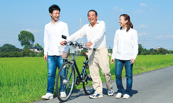 栃木や群馬など県外へも足を伸ばし、名所を訪ねています。