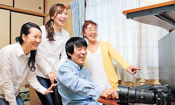 定義さんは写真や動画撮影に熱中!